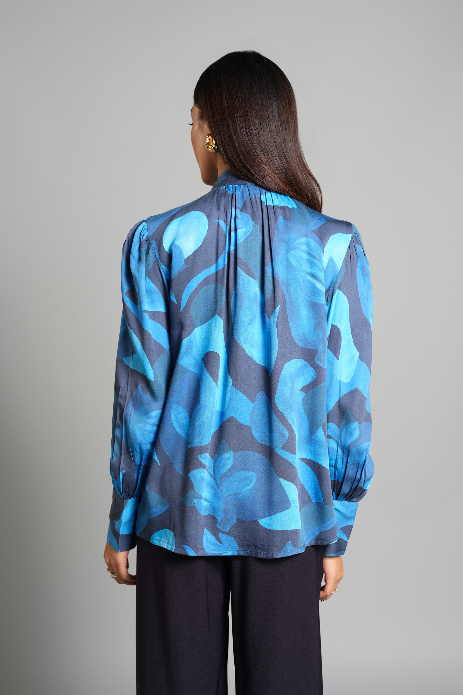 Waves Of The Ocean Top, Blue, image 5